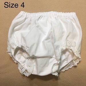White bloomers 4T